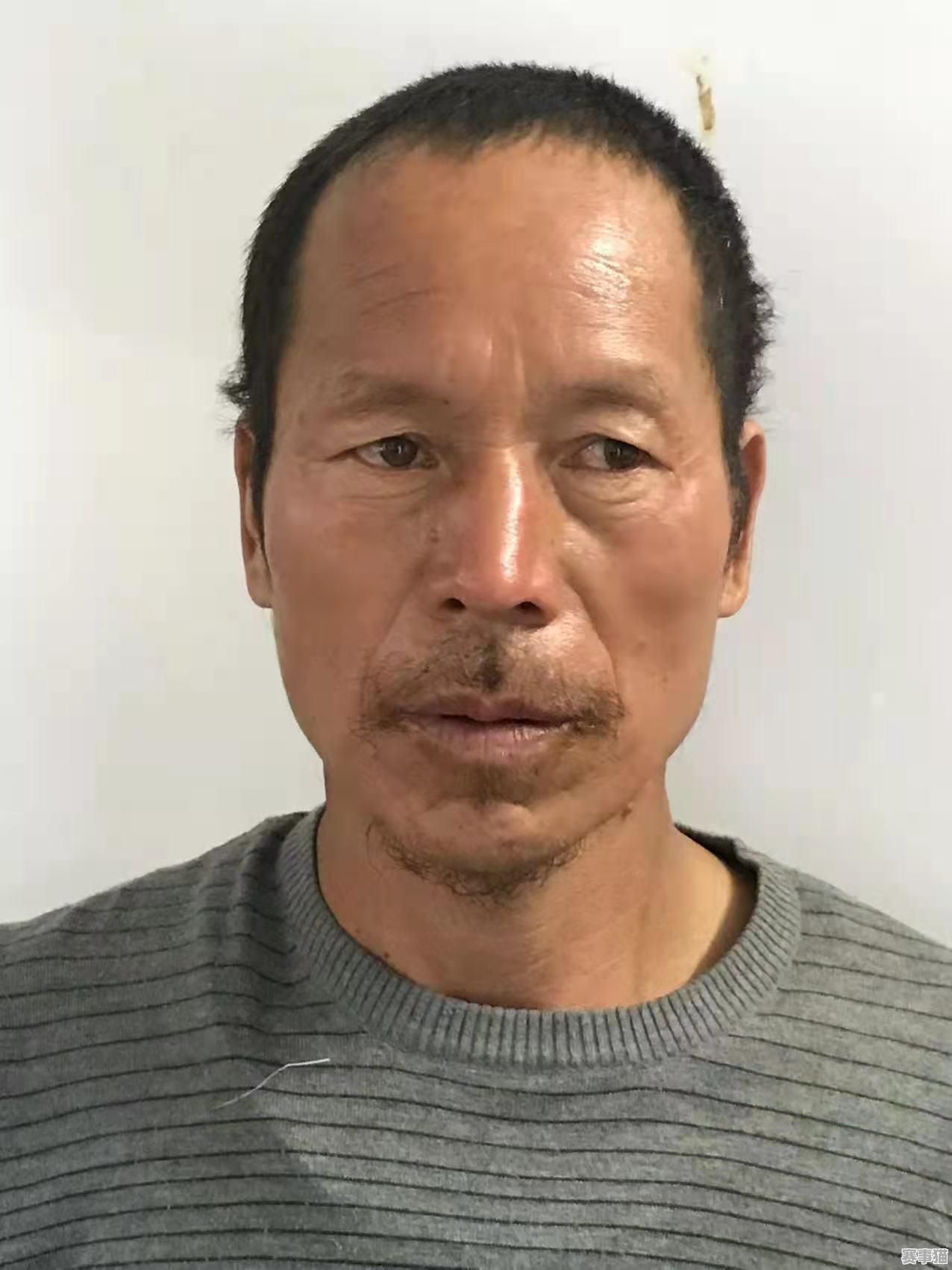 广州是否有足球长袖球衣